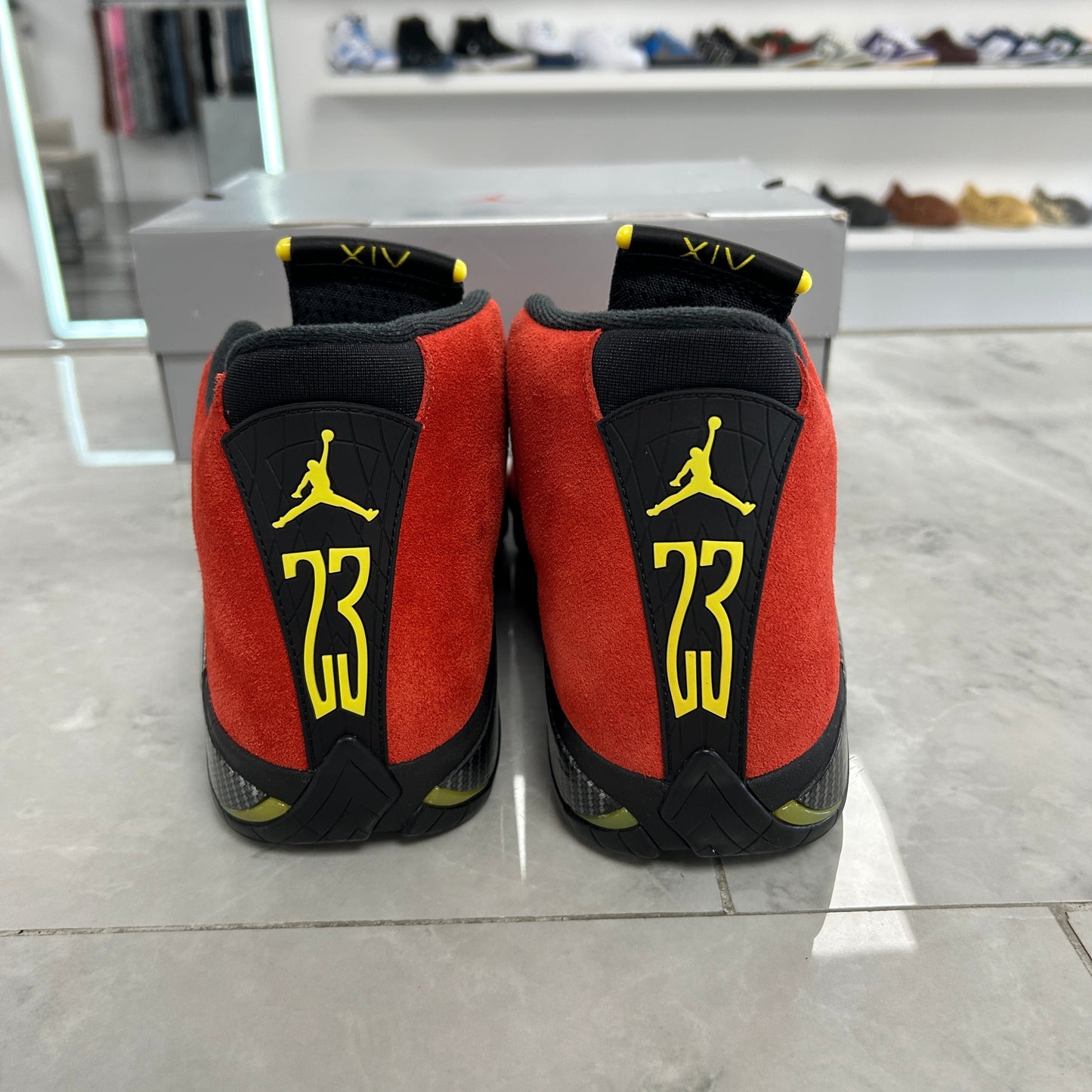 Jordan 14 Retro Ferrari (2025)(USED)