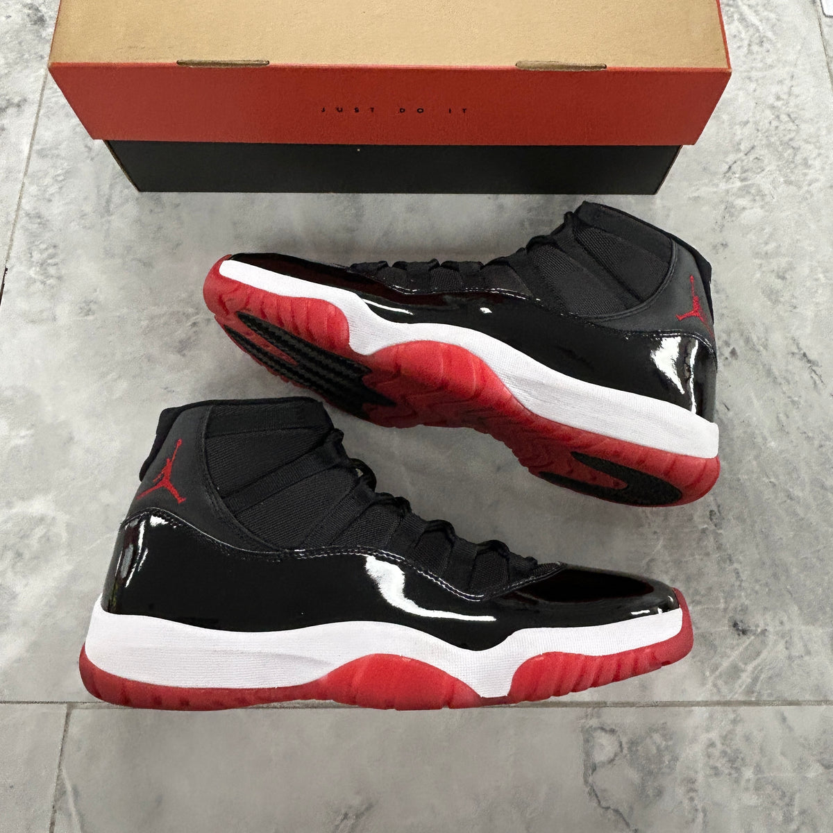 Air Jordan 11 Retro Bred 2019 (USED)