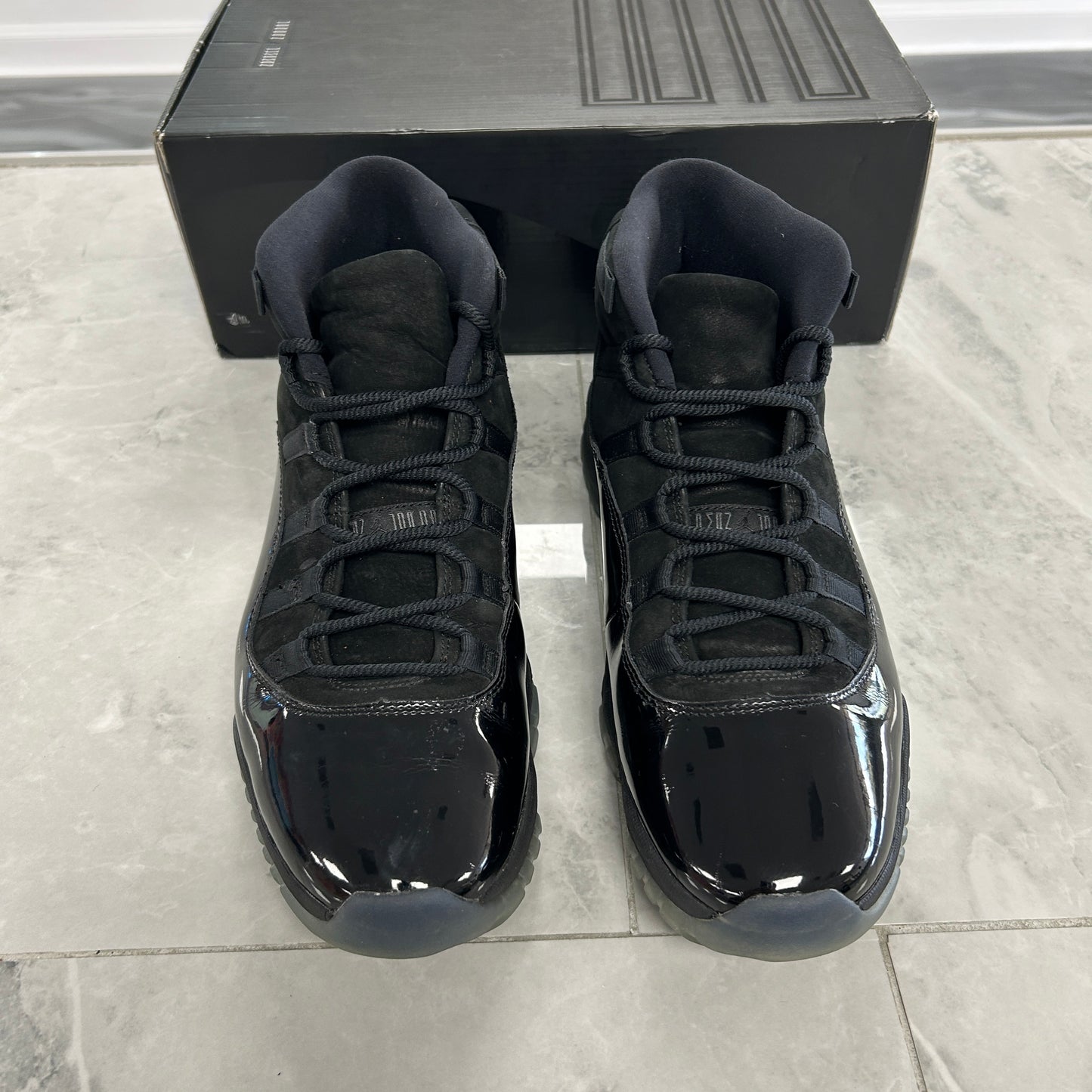 Jordan 11 Retro Cap and Gown (USED)