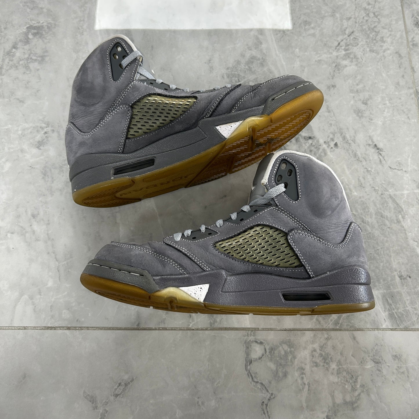 Jordan 5 Retro Wolf Grey (USED NO BOX)