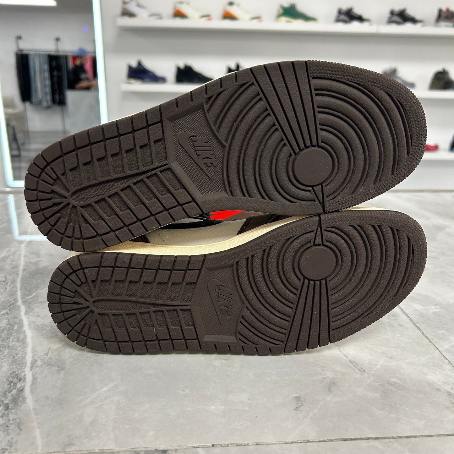 Jordan 1 High Retro OG Travis Scott Mocha (USED)
