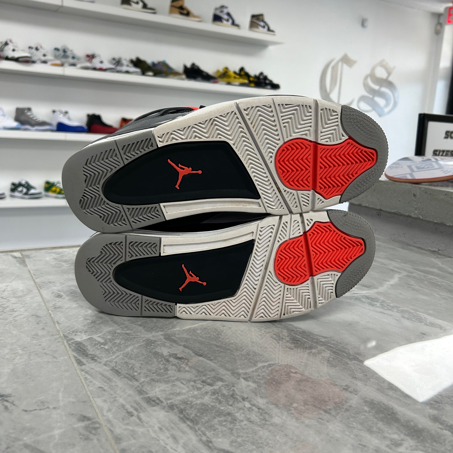 Jordan 4 Retro Infrared (USED)