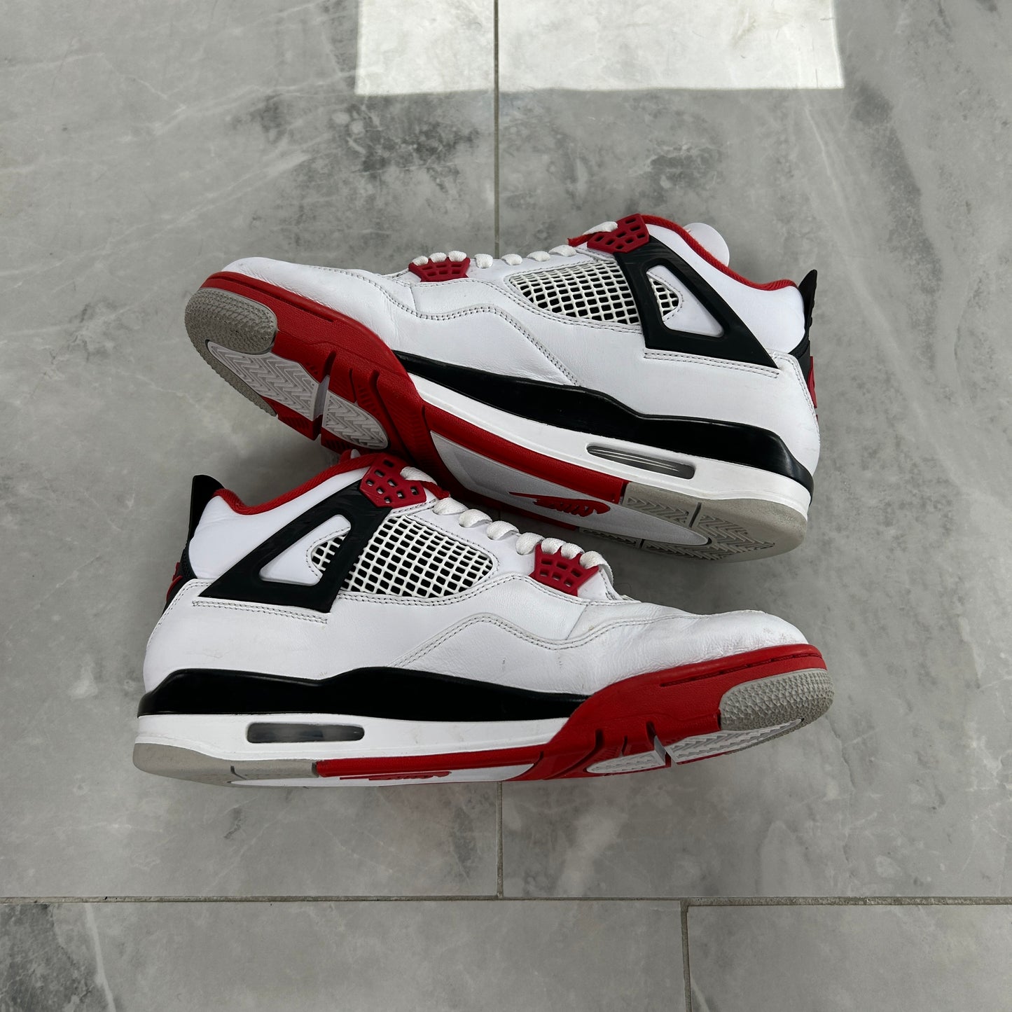 Air Jordan 4 Retro OG Fire Red 2020 (Used)(No Box)