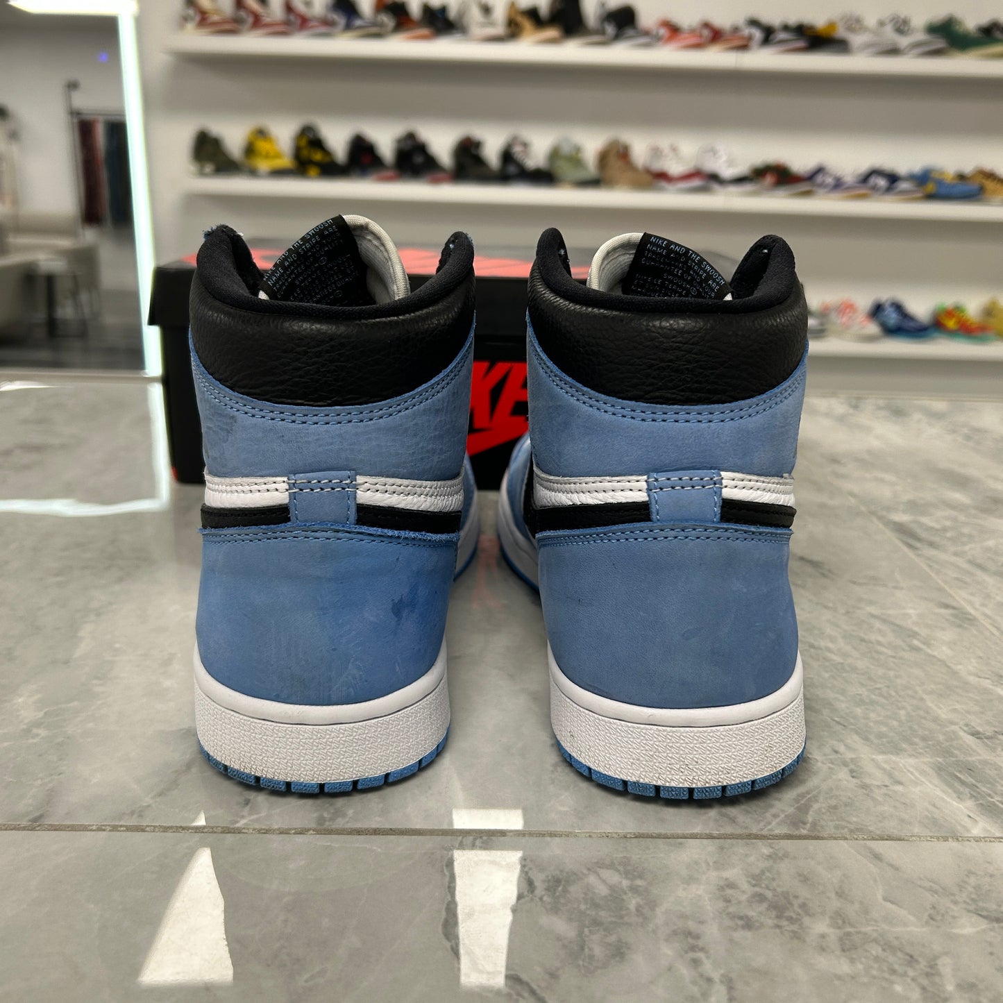 Jordan 1 Retro High OG University Blue (USED)