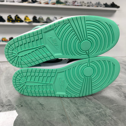 Jordan 1 Retro High OG Green Glow (USED)