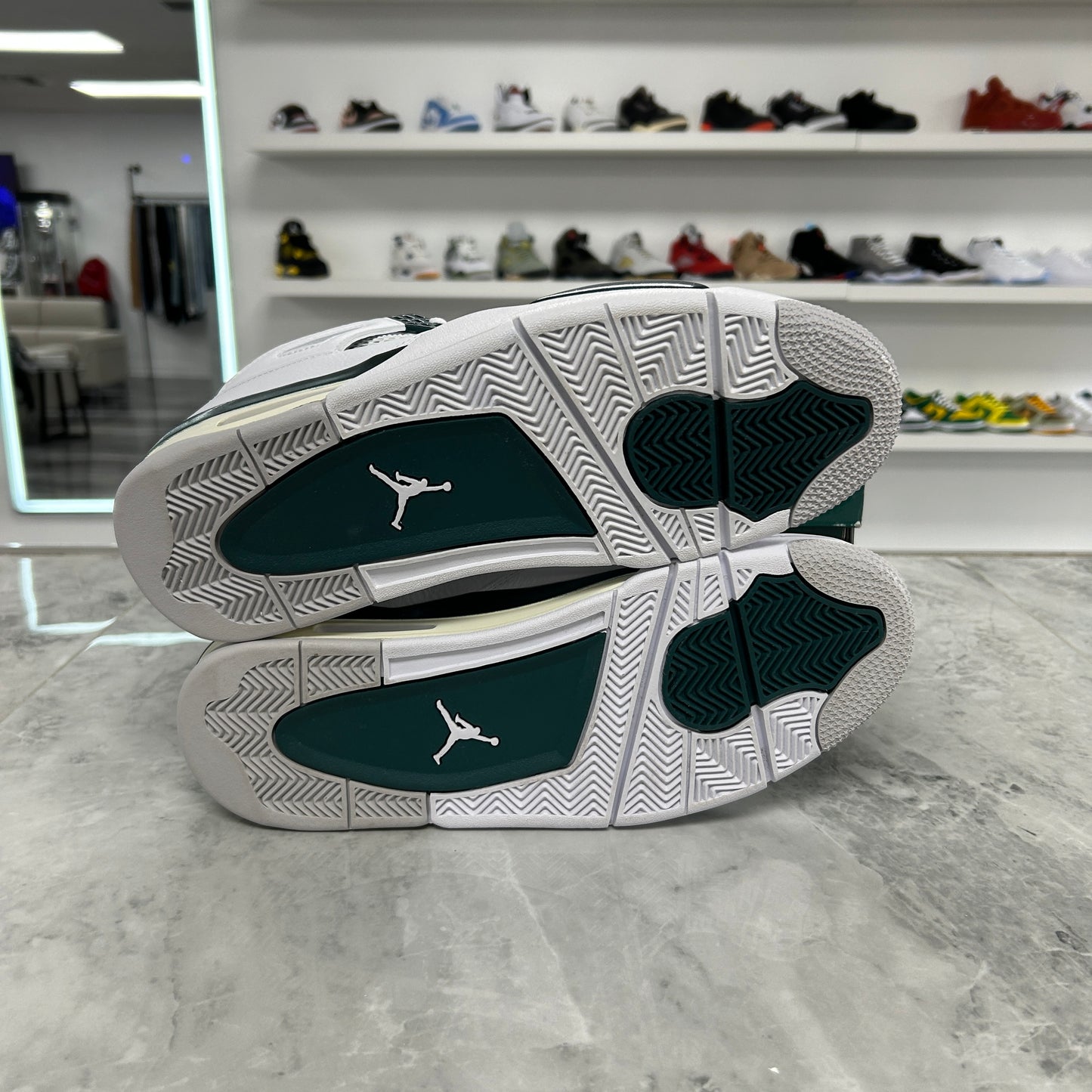 Jordan 4 Retro Oxidized Green (USED)