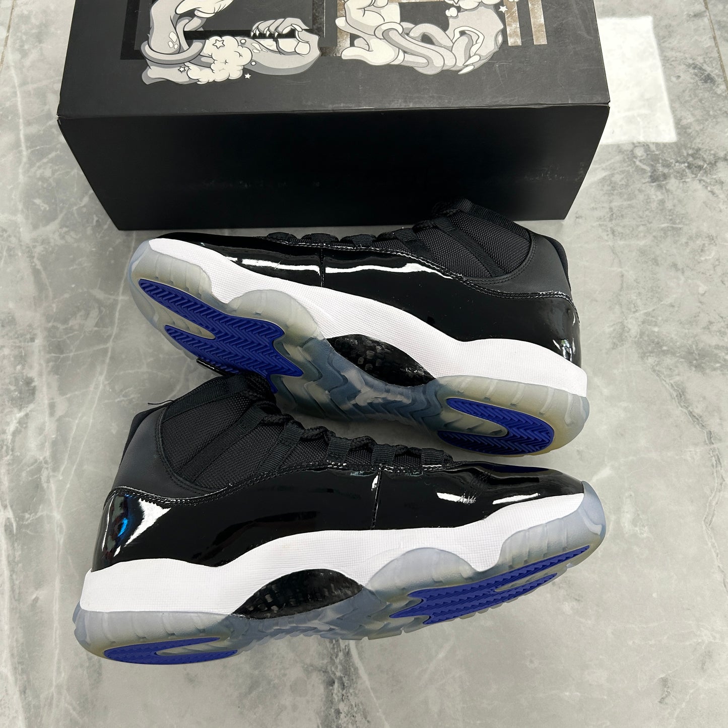 Air Jordan 11 Retro Space Jam
2016 (USED)