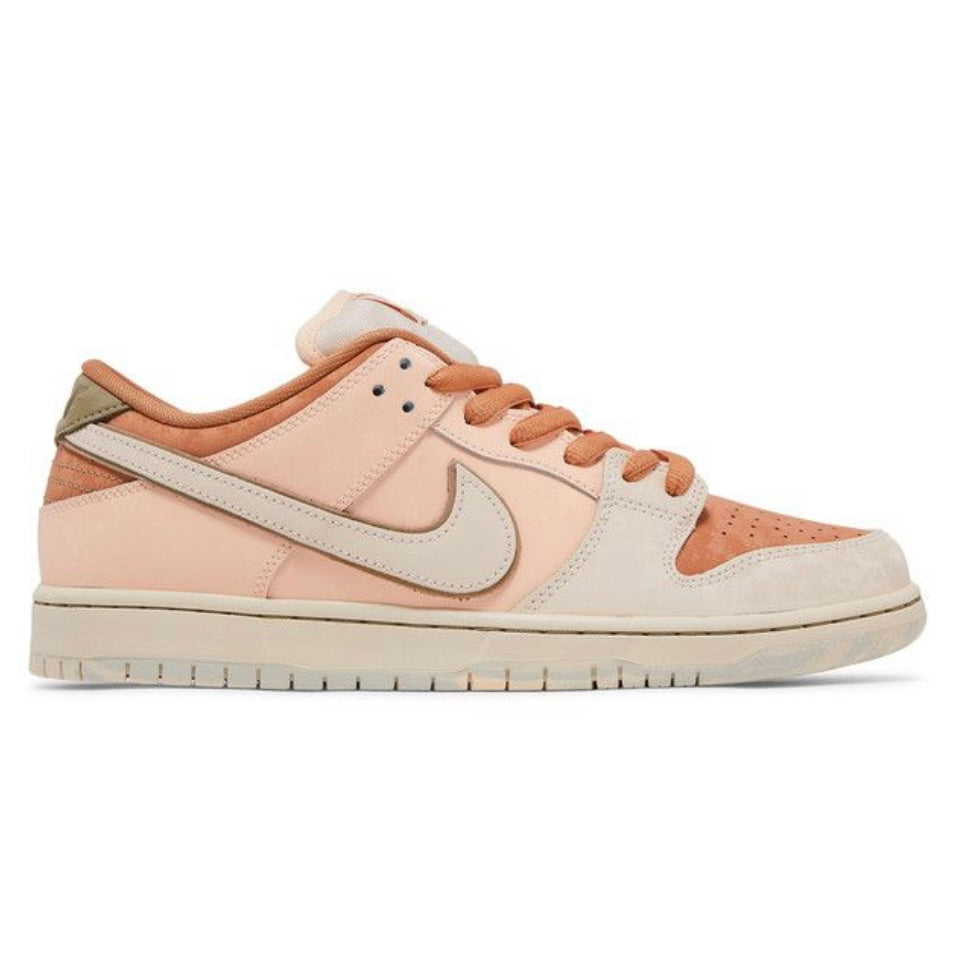 Nike SB Dunk Low Trocadéro Gardens