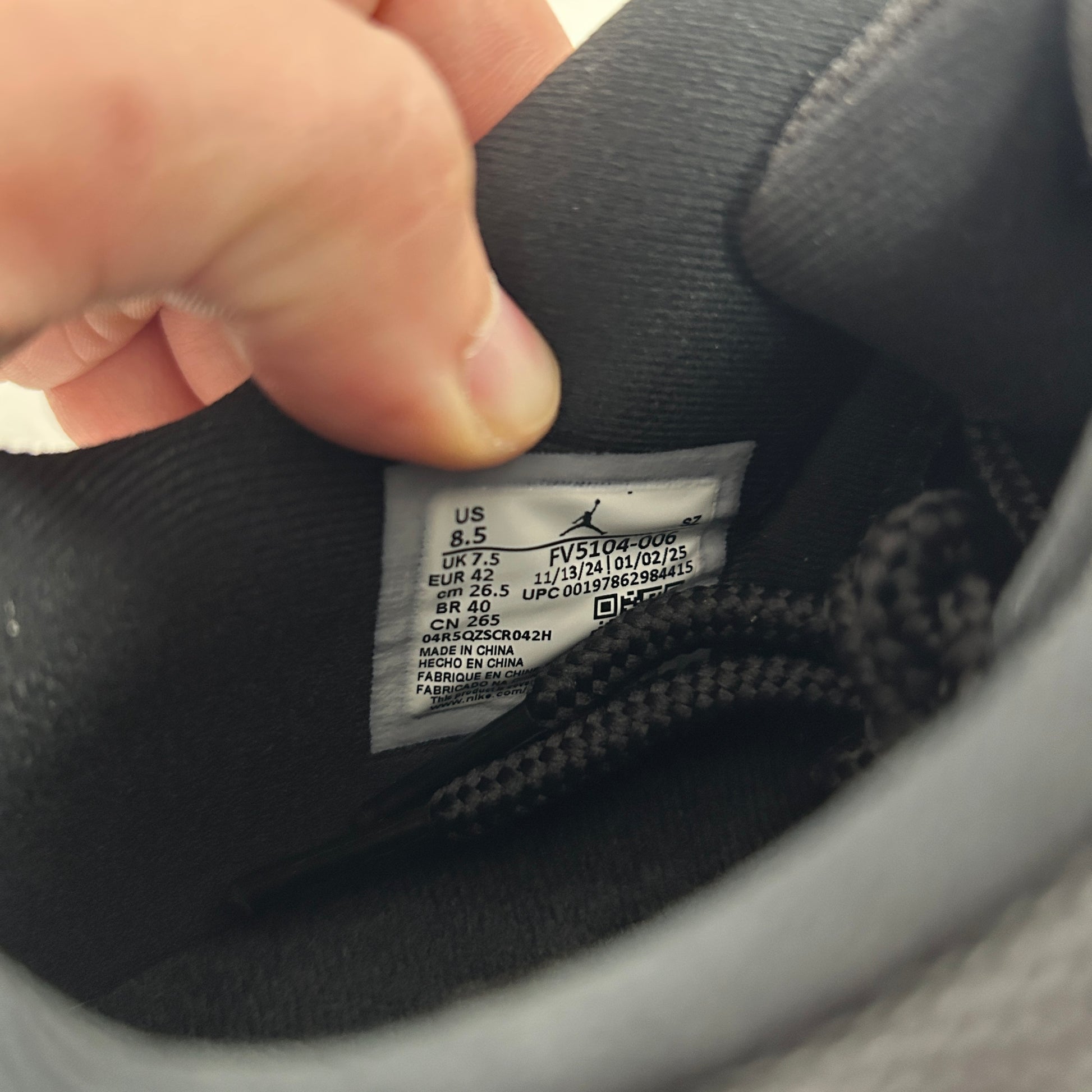 Jordan 11 Retro Low Bred (2025) - view 7