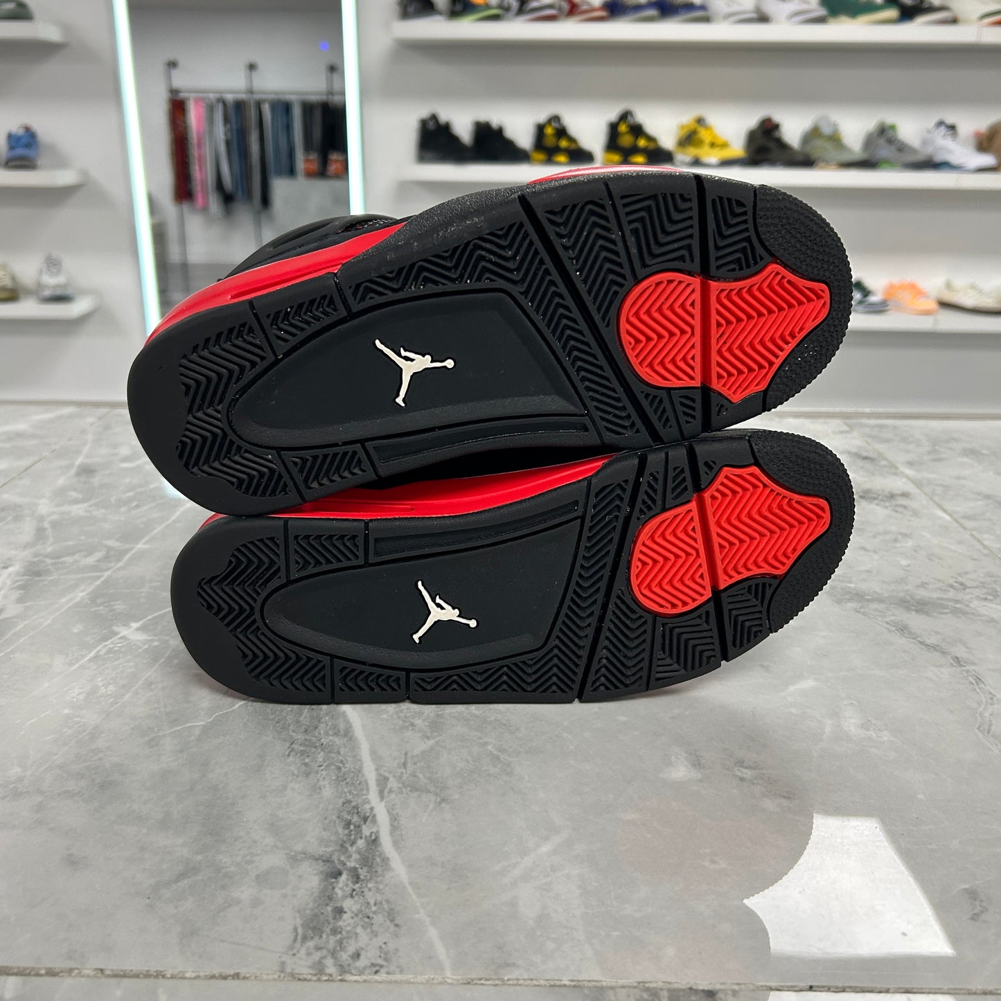 Jordan 4 Retro Red Thunder (USED NO BOX)