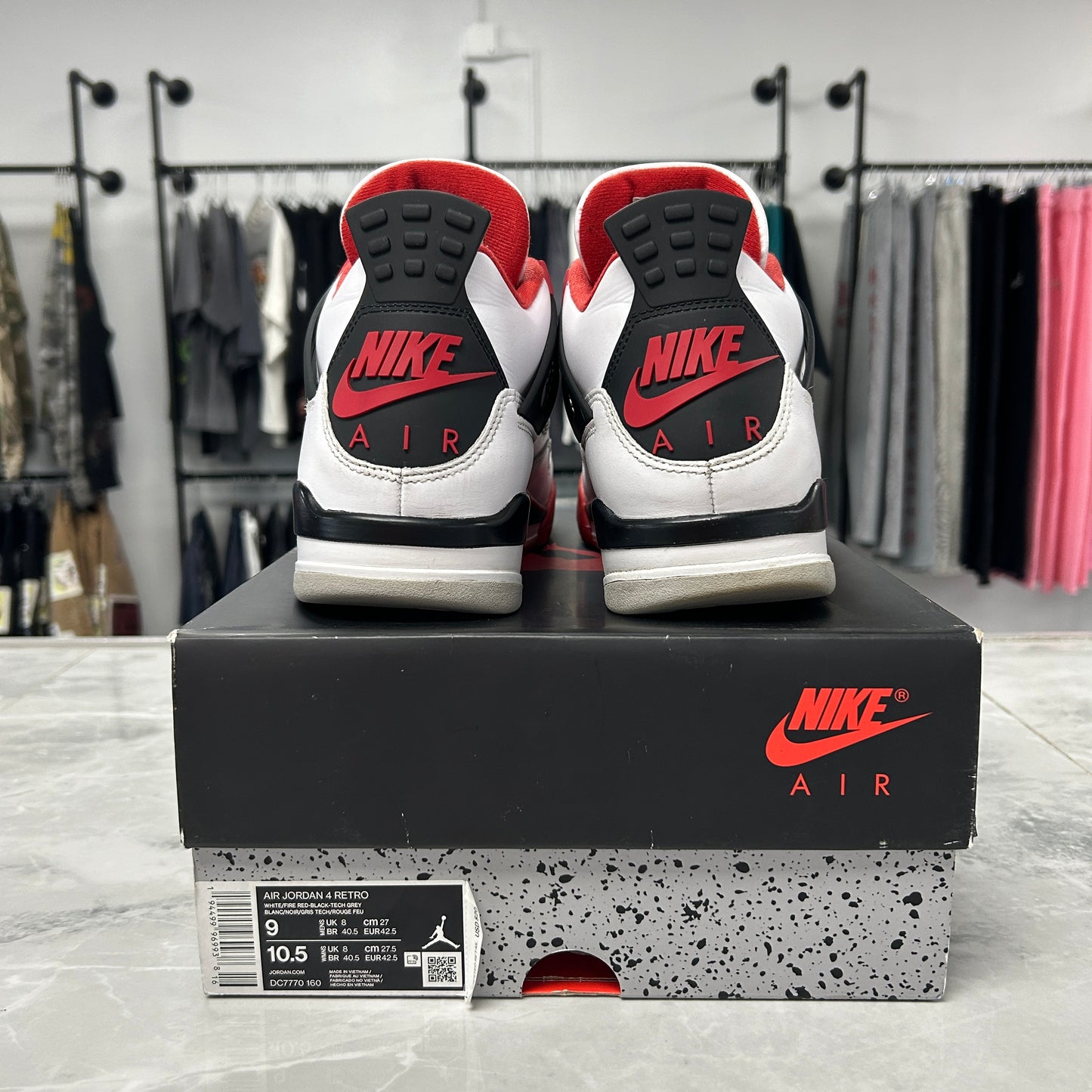 Jordan 4 Retro OG Fire Red (2020) (USED)