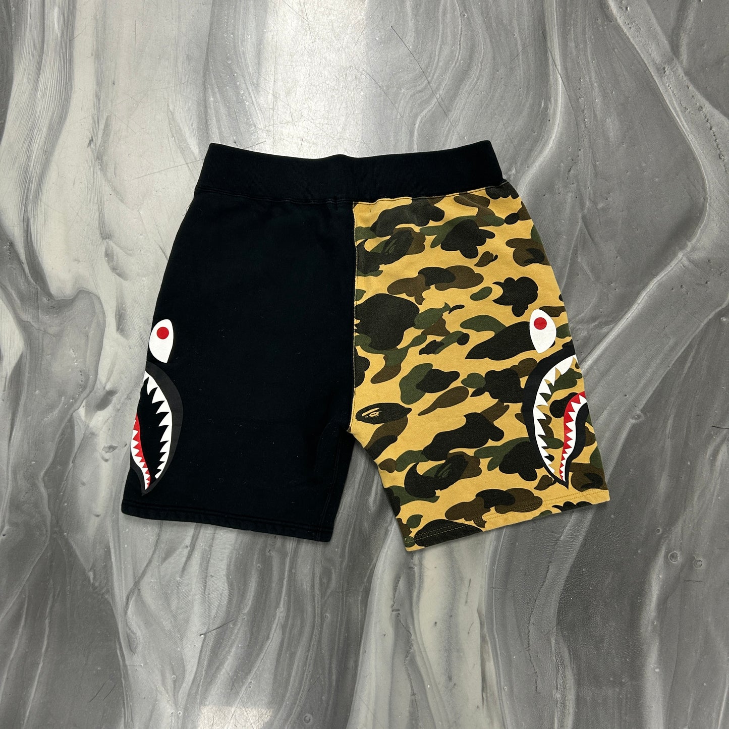 BAPE 1st Camo Side Shark Sweatshort
