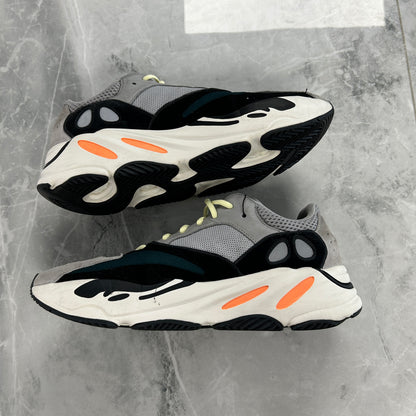 adidas Yeezy Boost 700
Wave Runner (USED NO BOX)