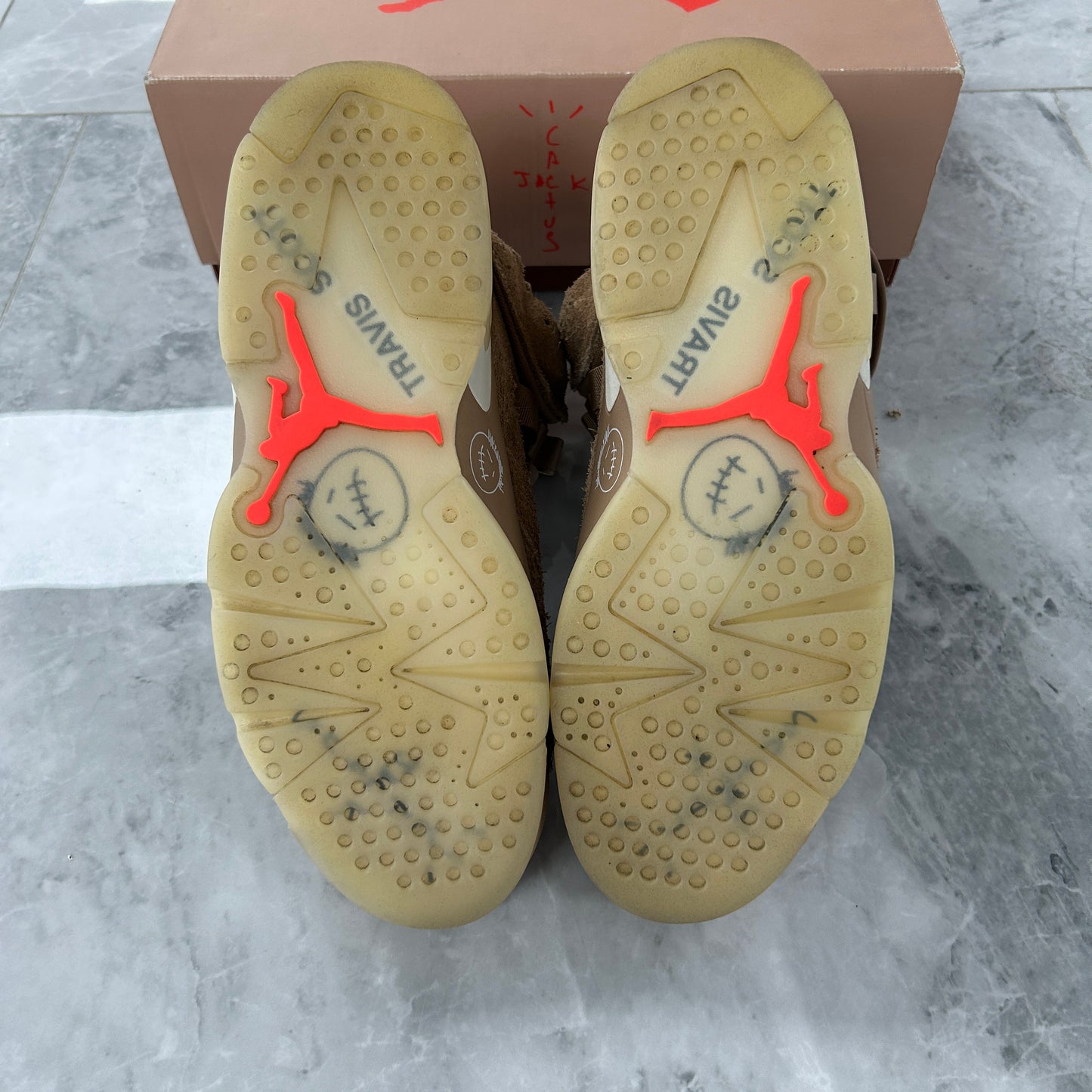 Air Jordan 6 Retro x Travis Scott British Khaki — view 6