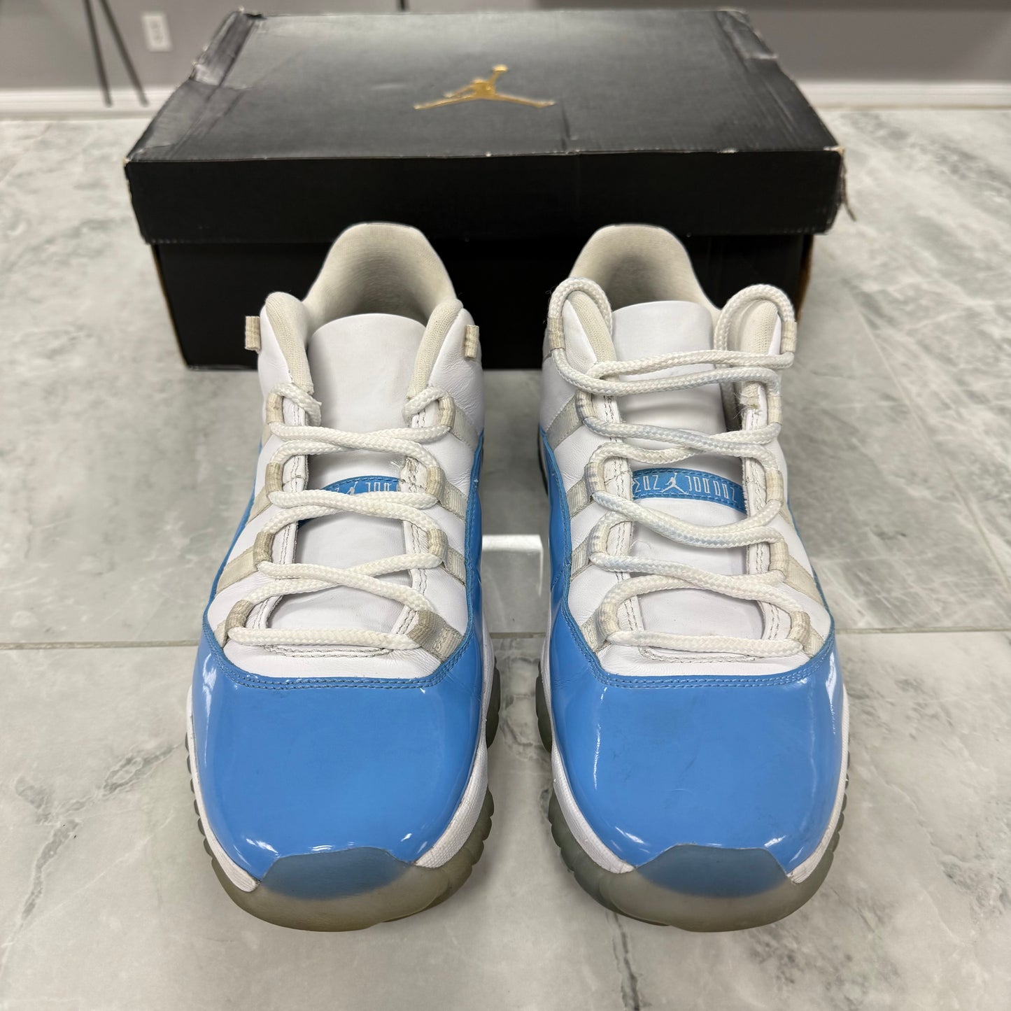 Jordan 11 Retro Low University Blue (2017)(USED)