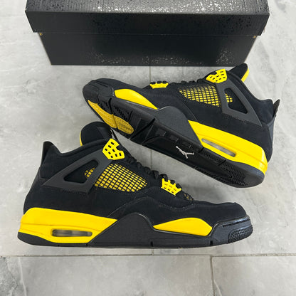 Jordan 4 Retro Thunder (2023) (USED)