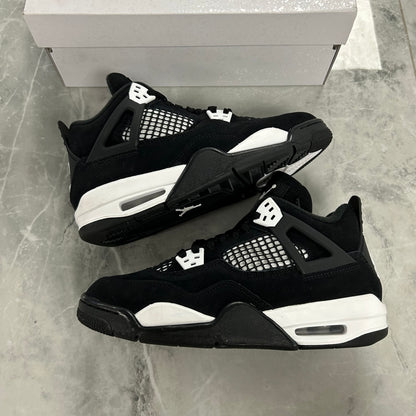 Jordan 4 Retro White Thunder - view 2