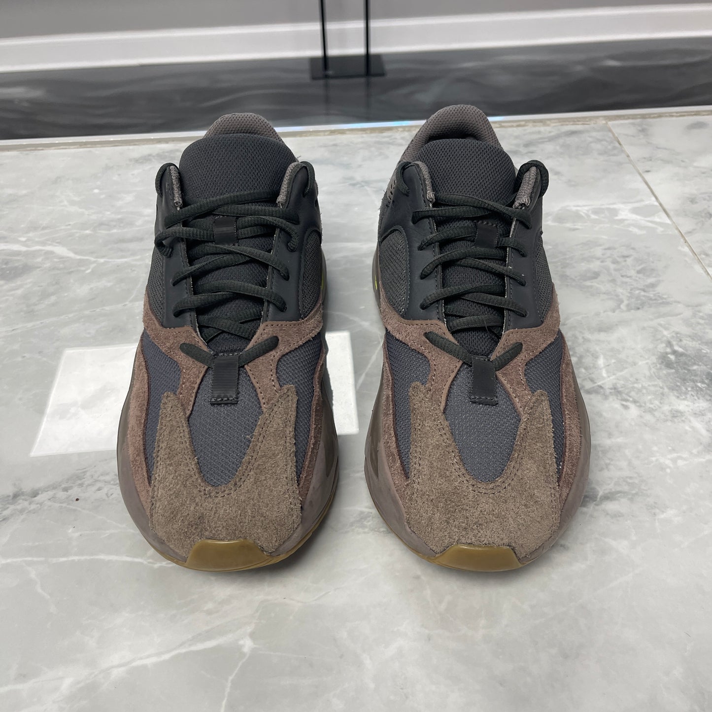 adidas Yeezy Boost 700 Mauve (USED NO BOX)