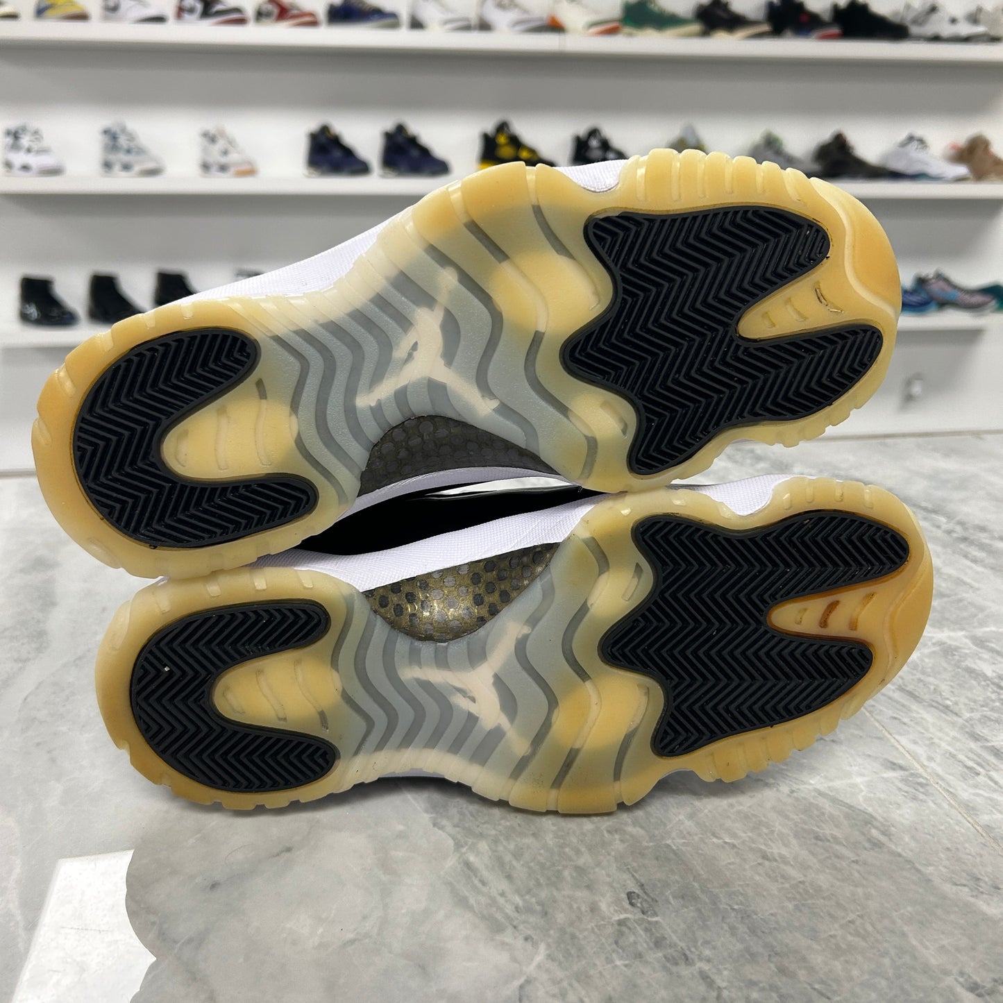 Jordan 11 Retro DMP Gratitude (2023) (USED)