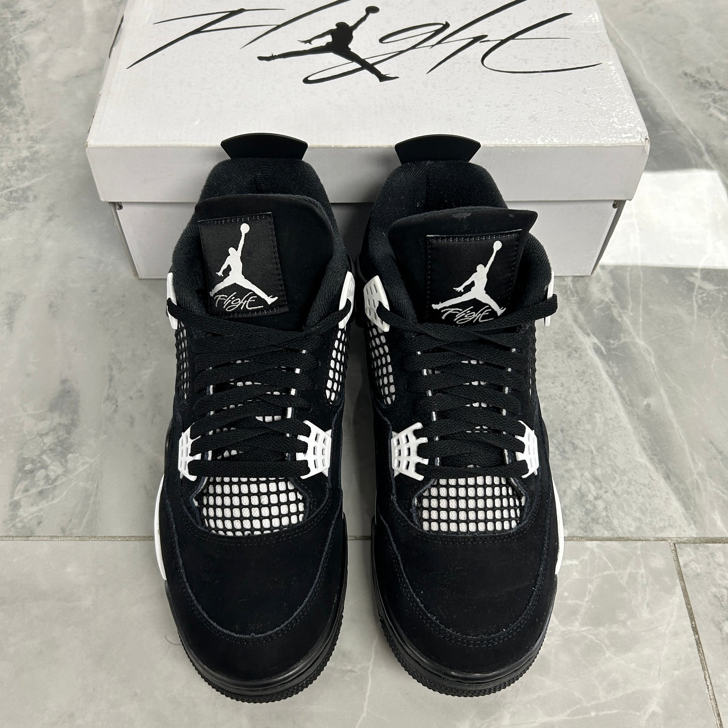 Air Jordan 4 Retro White Thunder (USED)