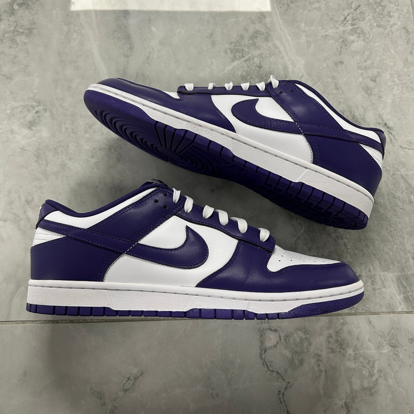 Nike Dunk Low Championship
Purple (USED NO BOX)