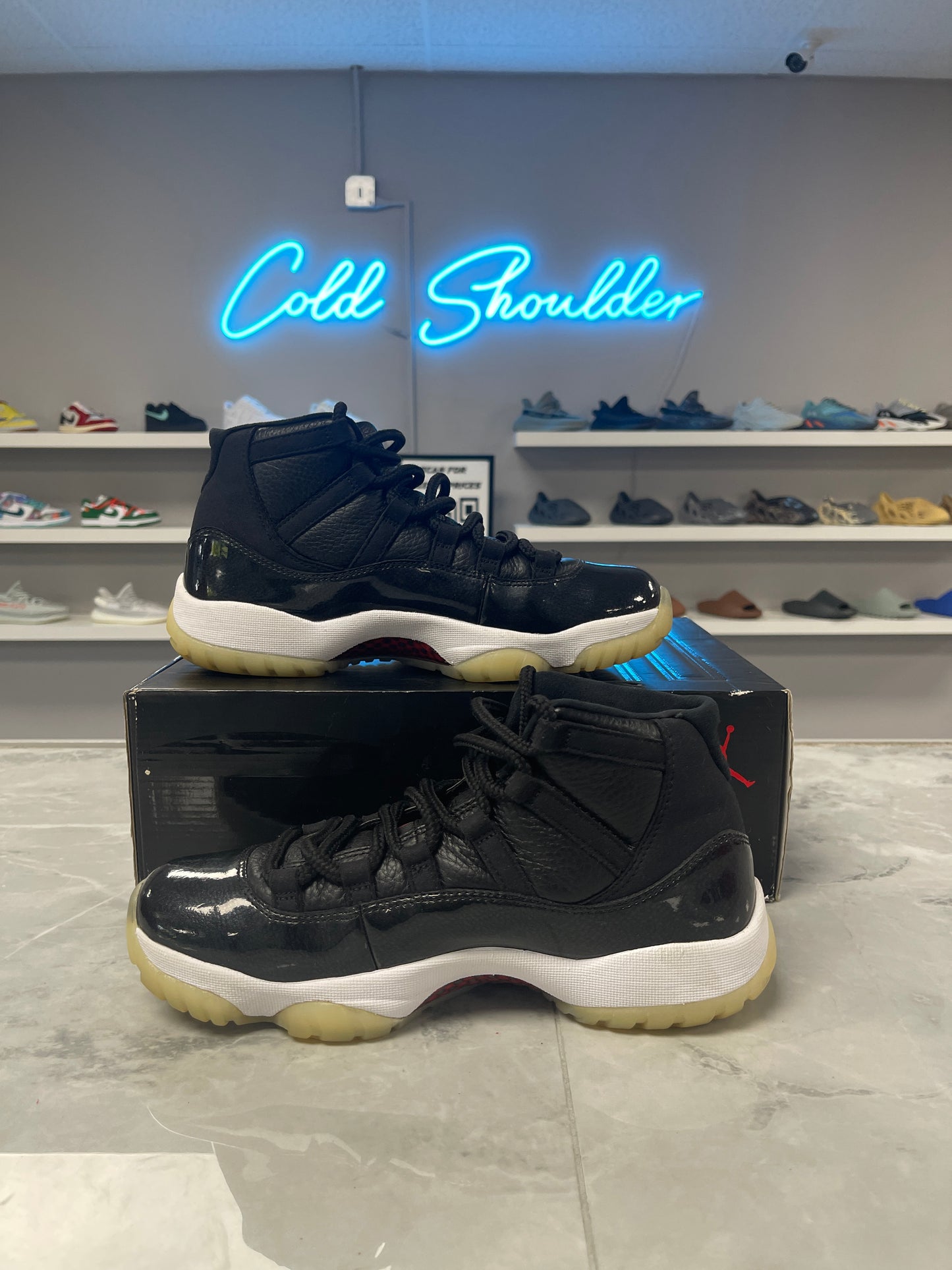 Jordan 11 Retro 72-10 (USED)