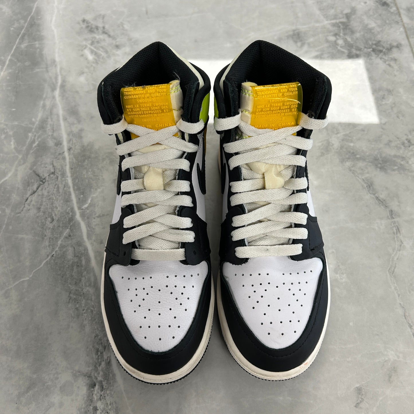 Jordan 1 Retro High White Black Volt University Gold (Used)(No Box)