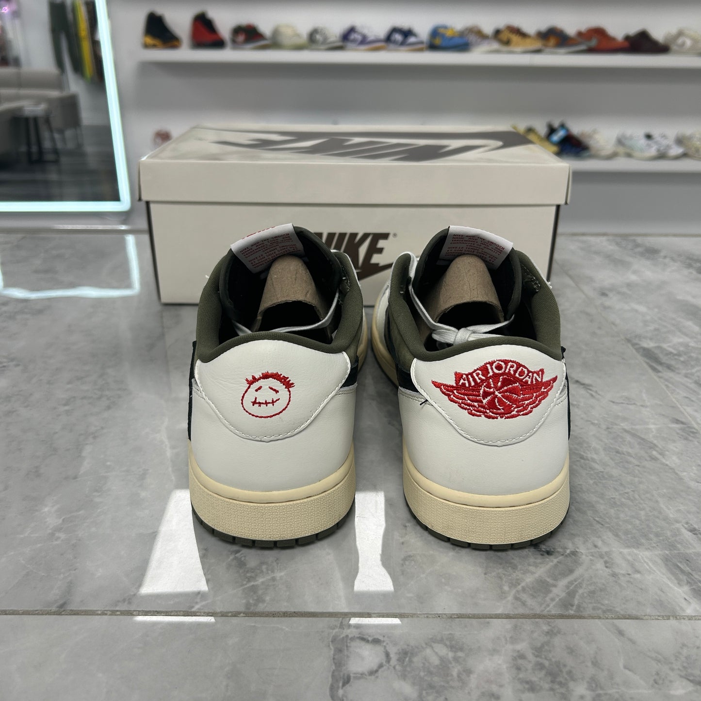 Jordan 1 Retro Low OG SP Travis Scott Medium Olive (USED)