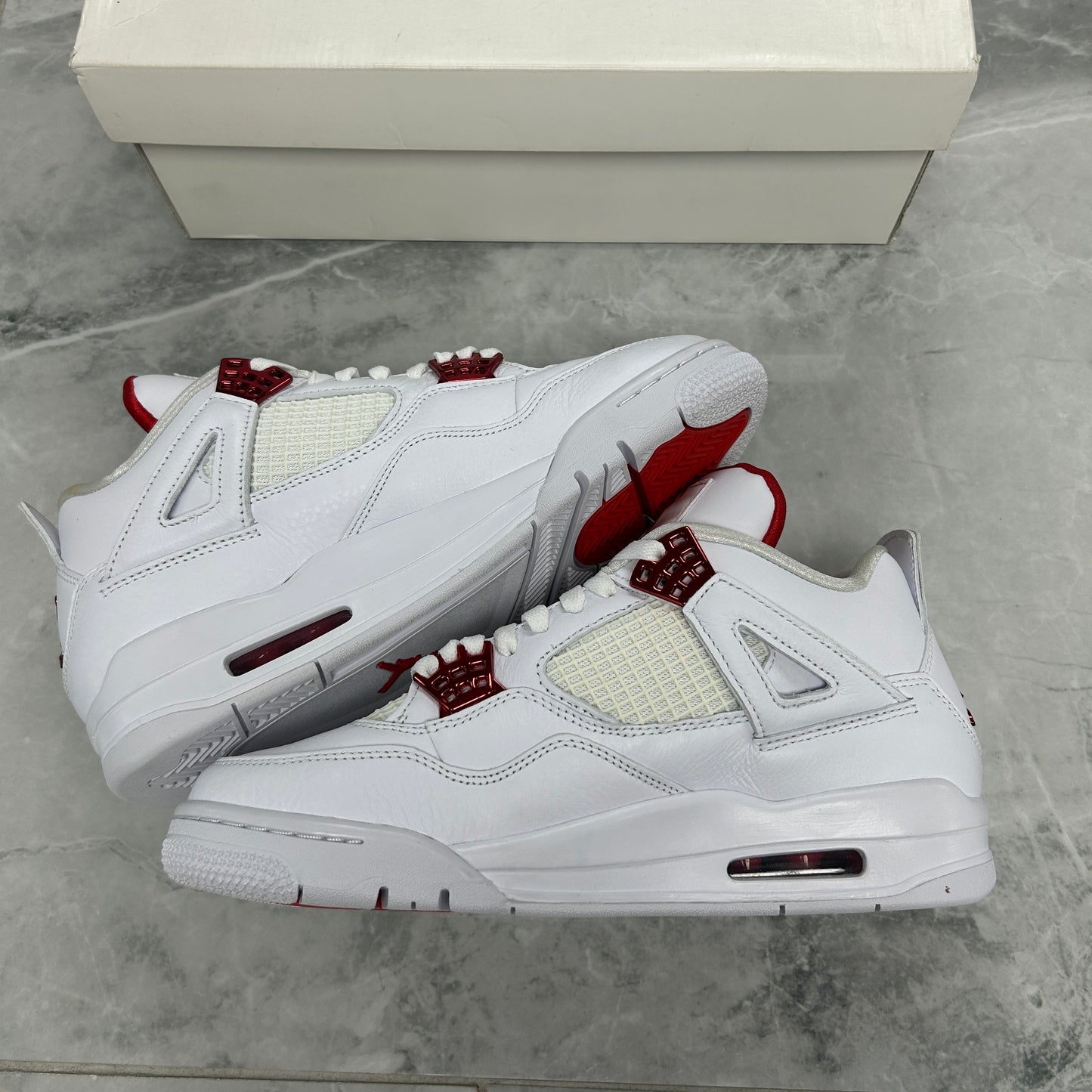 Jordan 4 Retro Metallic Red (USED)
