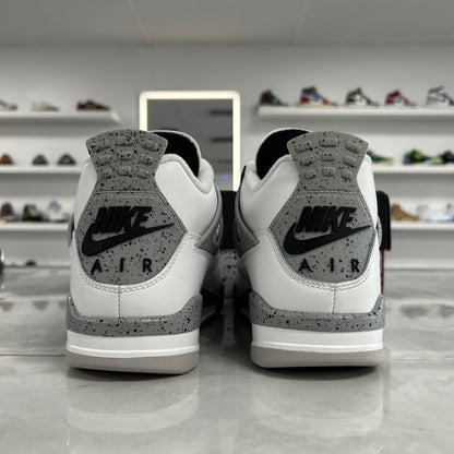 Air Jordan 4 Retro OG White
Cement 2025 (USED)