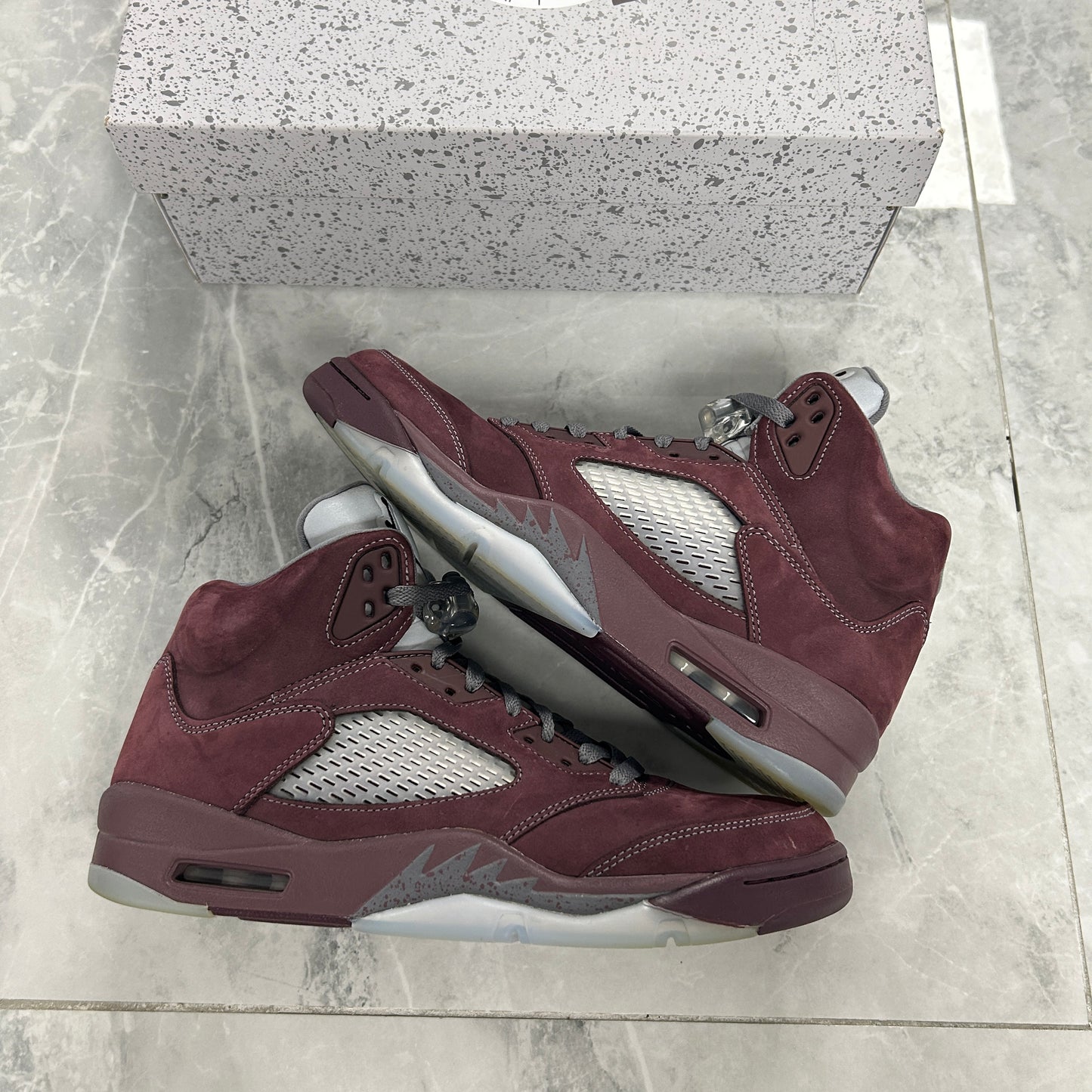 Jordan 5 Retro Burgundy (USED)