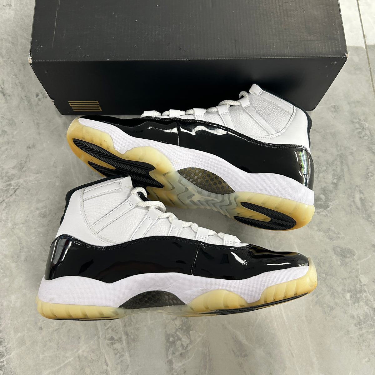 Air Jordan 11 Retro DMP Gratitude - view 3