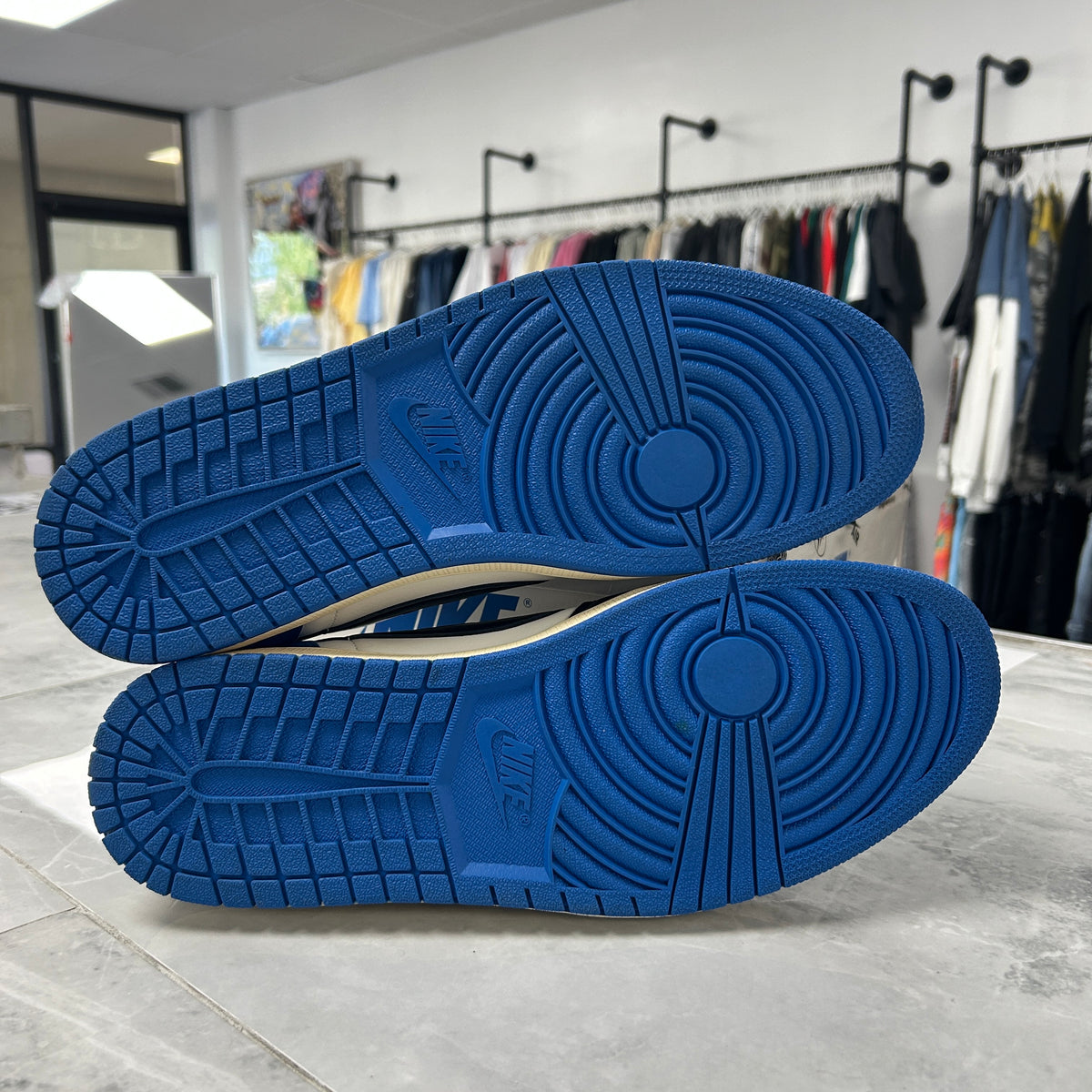 Jordan 1 Retro Low OG SP Fragment x Travis Scott (USED)