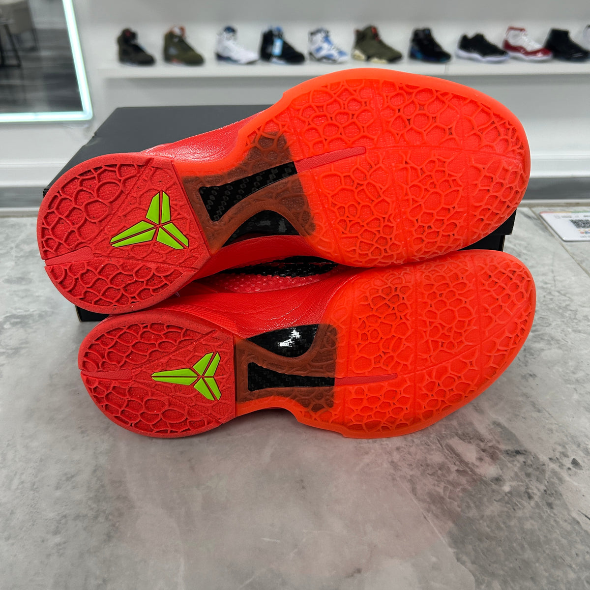 (SZ 8.5M)(USED) Nike Kobe 6 Protro Reverse Grinch
