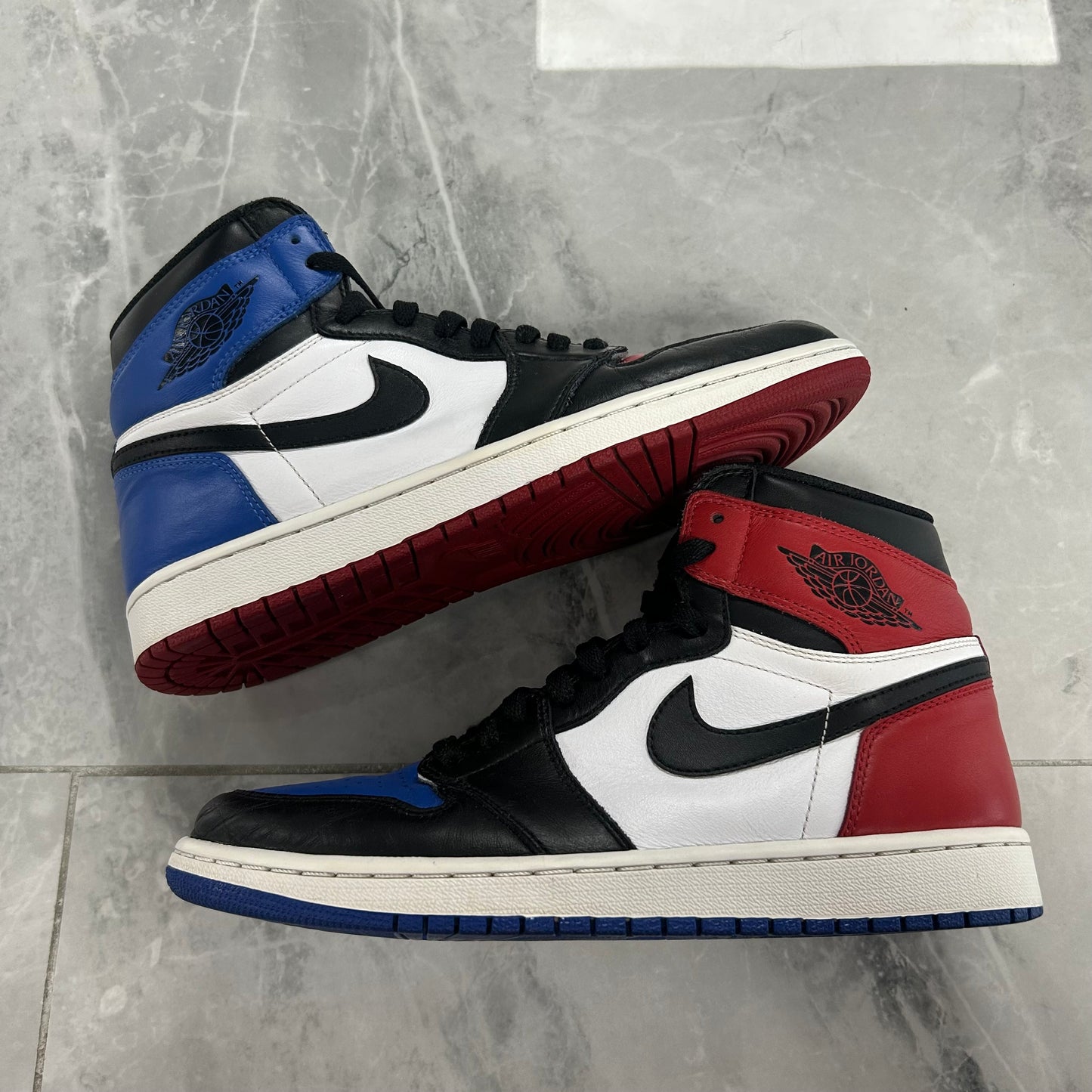 Jordan 1 Retro Top 3 High (USED)