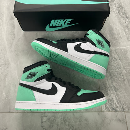 Jordan 1 Retro High OG Green Glow (USED)