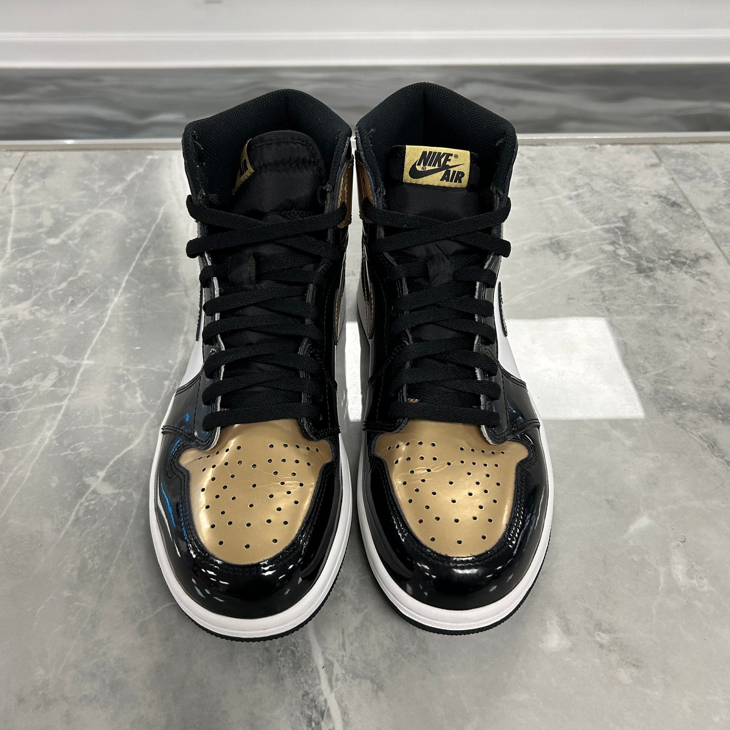 Air Jordan 1 Retro High OG NRG Gold Toe (Used)(No Box)