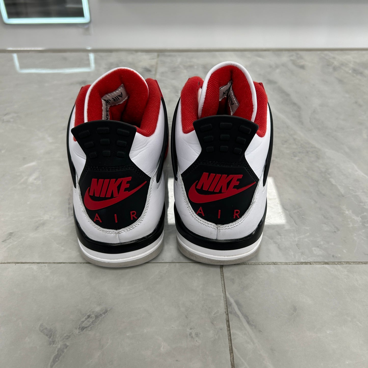 Air Jordan 4 Retro OG Fire Red 2020 (Used)(No Box)