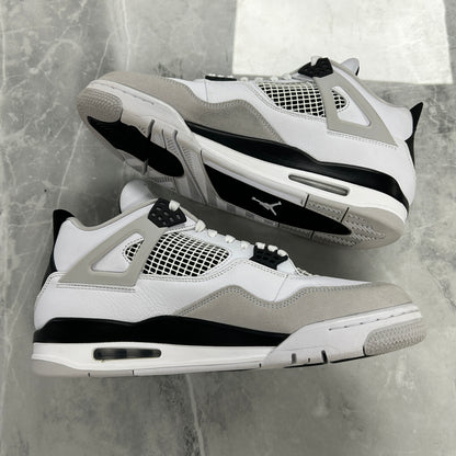 Jordan 4 Retro Military Black (USED NO BOX)