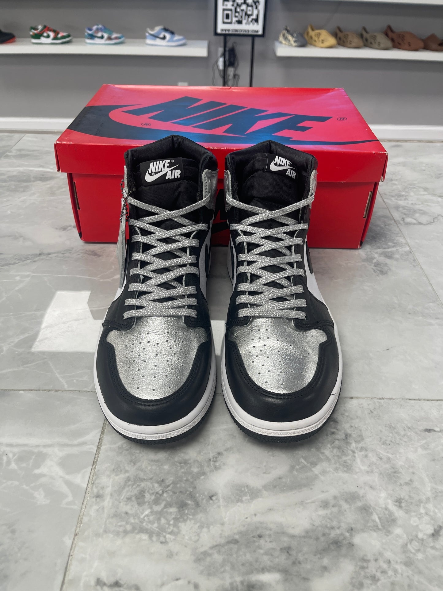 Jordan 1 Retro High Silver Toe (Used)