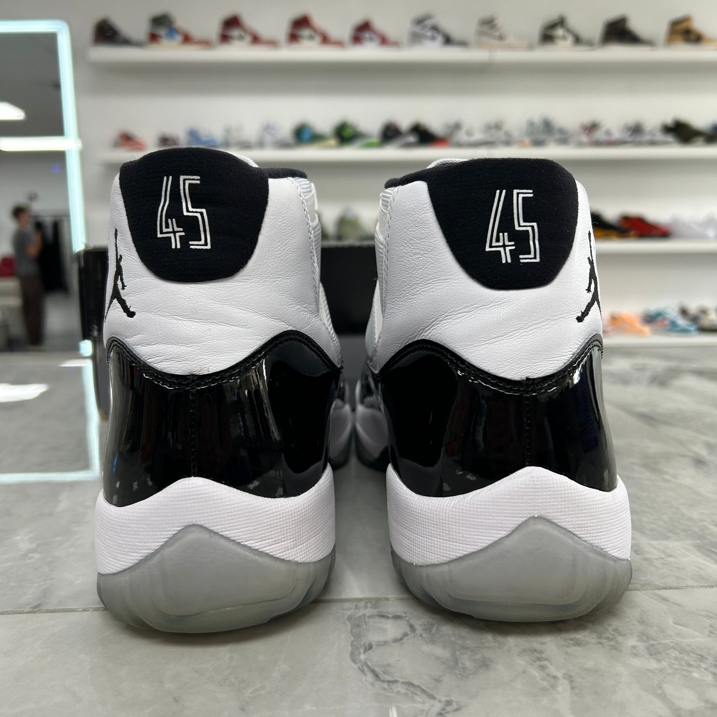 Air Jordan 11 Retro Concord 2018 (Used)