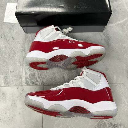 Jordan 11 Retro Cherry (2022)(USED)