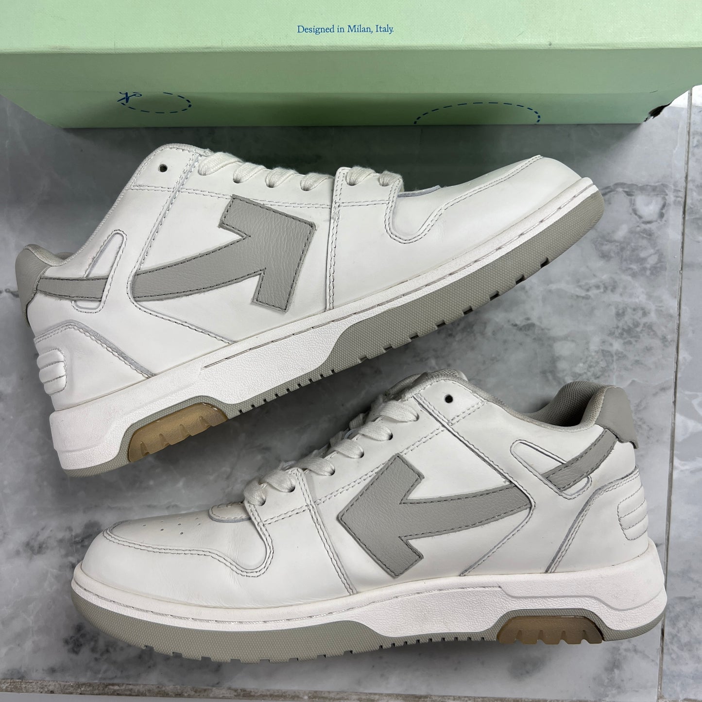 OFF-WHITE Out Of Office White Grey (USED)