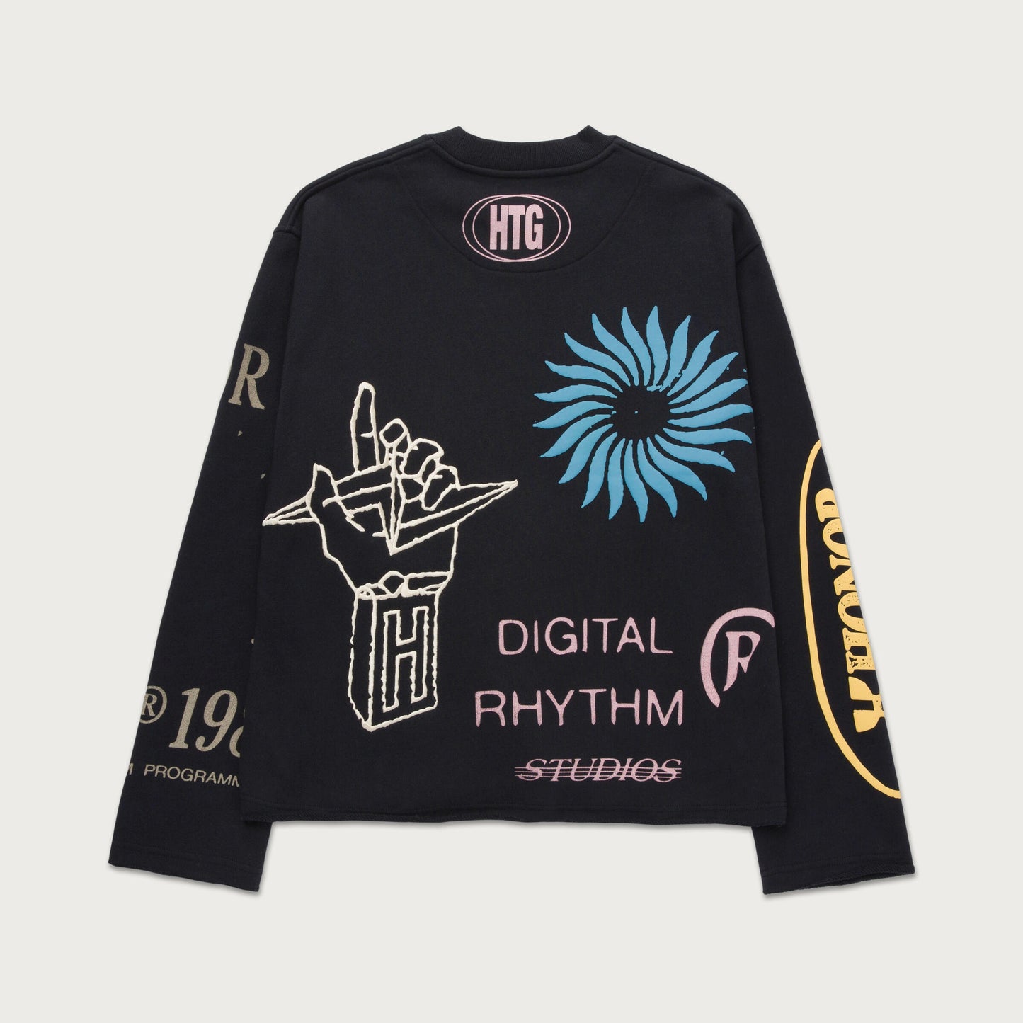 HTG STUDIO CREWNECK 2.0 - BLACK