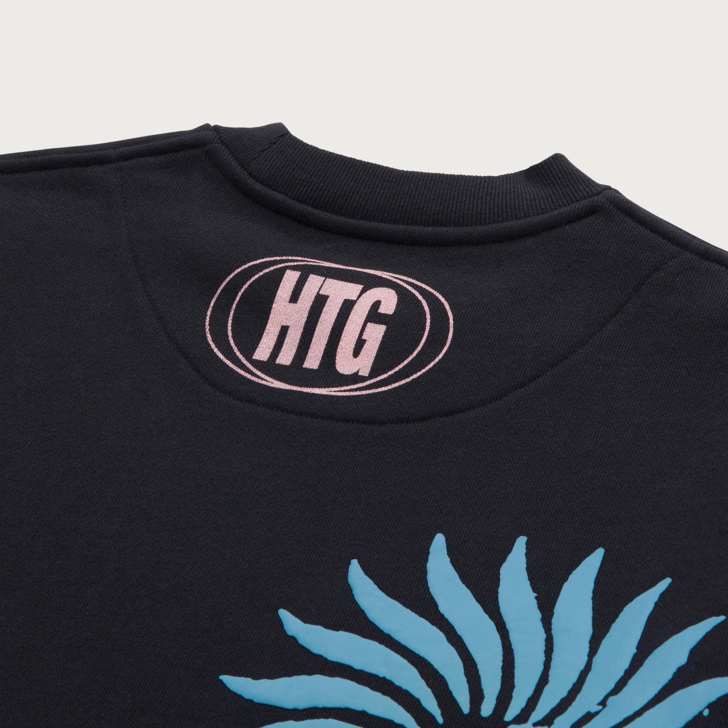 HTG STUDIO CREWNECK 2.0 - BLACK