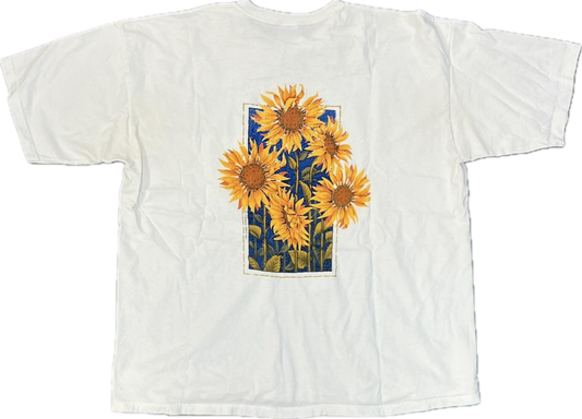 Vintage White Sunflower Pocket Tee