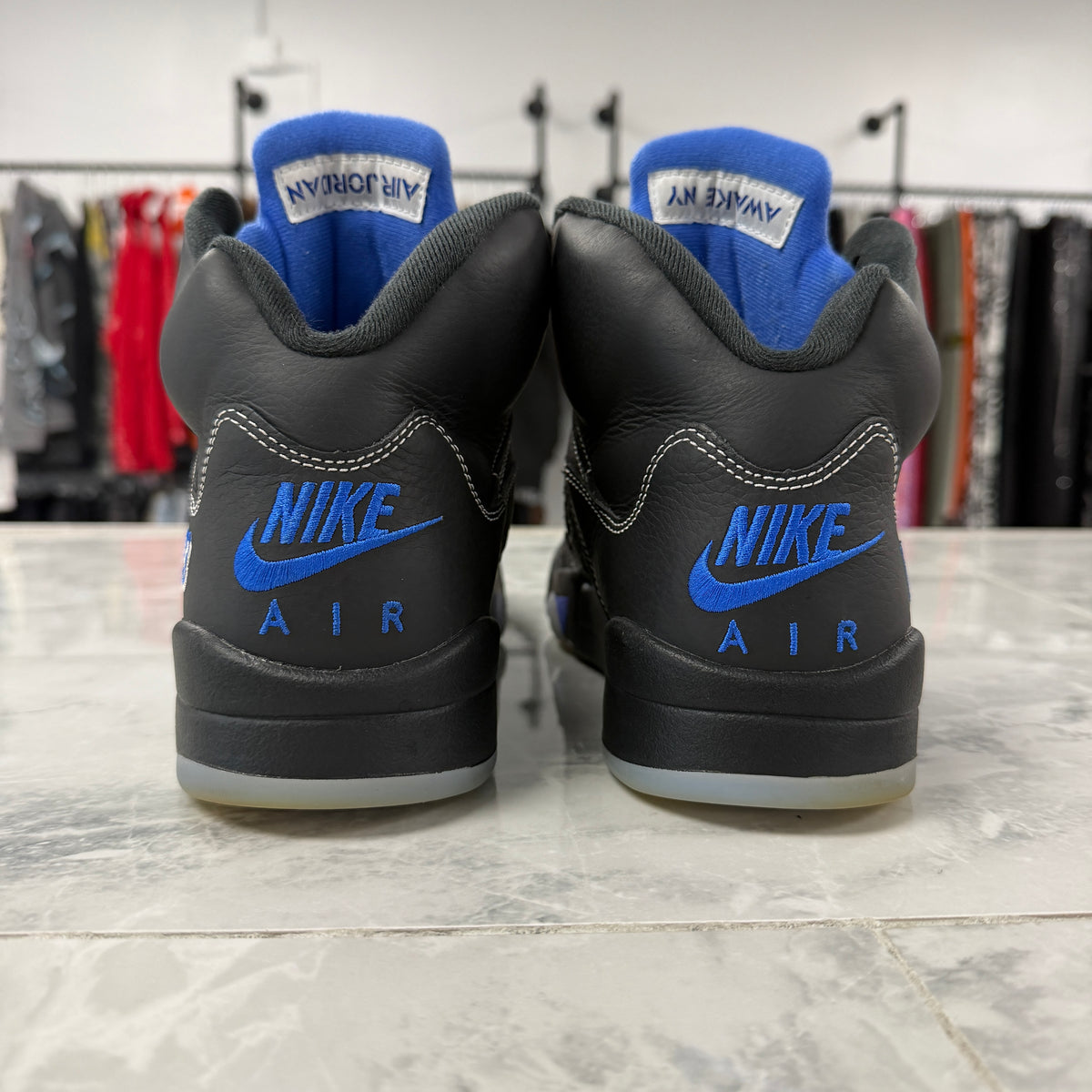 (SZ 10M)(USED NO BOX) Jordan 5 Retro Awake NY Black
