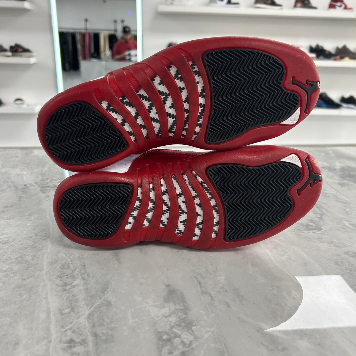 (SZ 8.5M)(USED NO BOX) Jordan 12 Retro Cherry (2023)