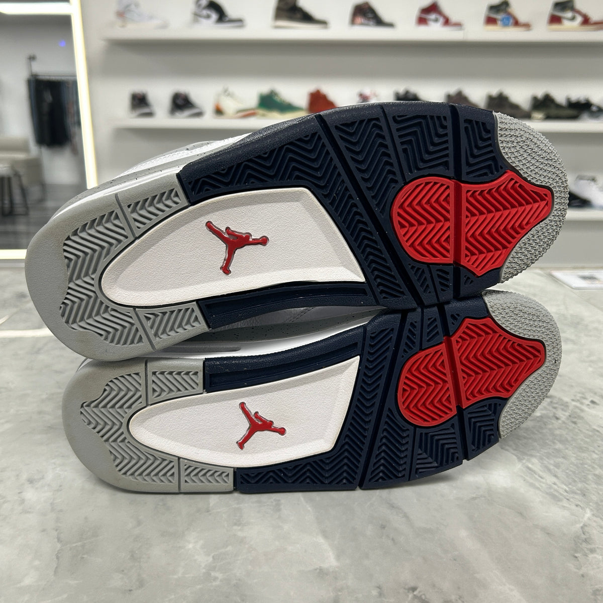 Jordan 4 Retro Midnight Navy GS - view 6
