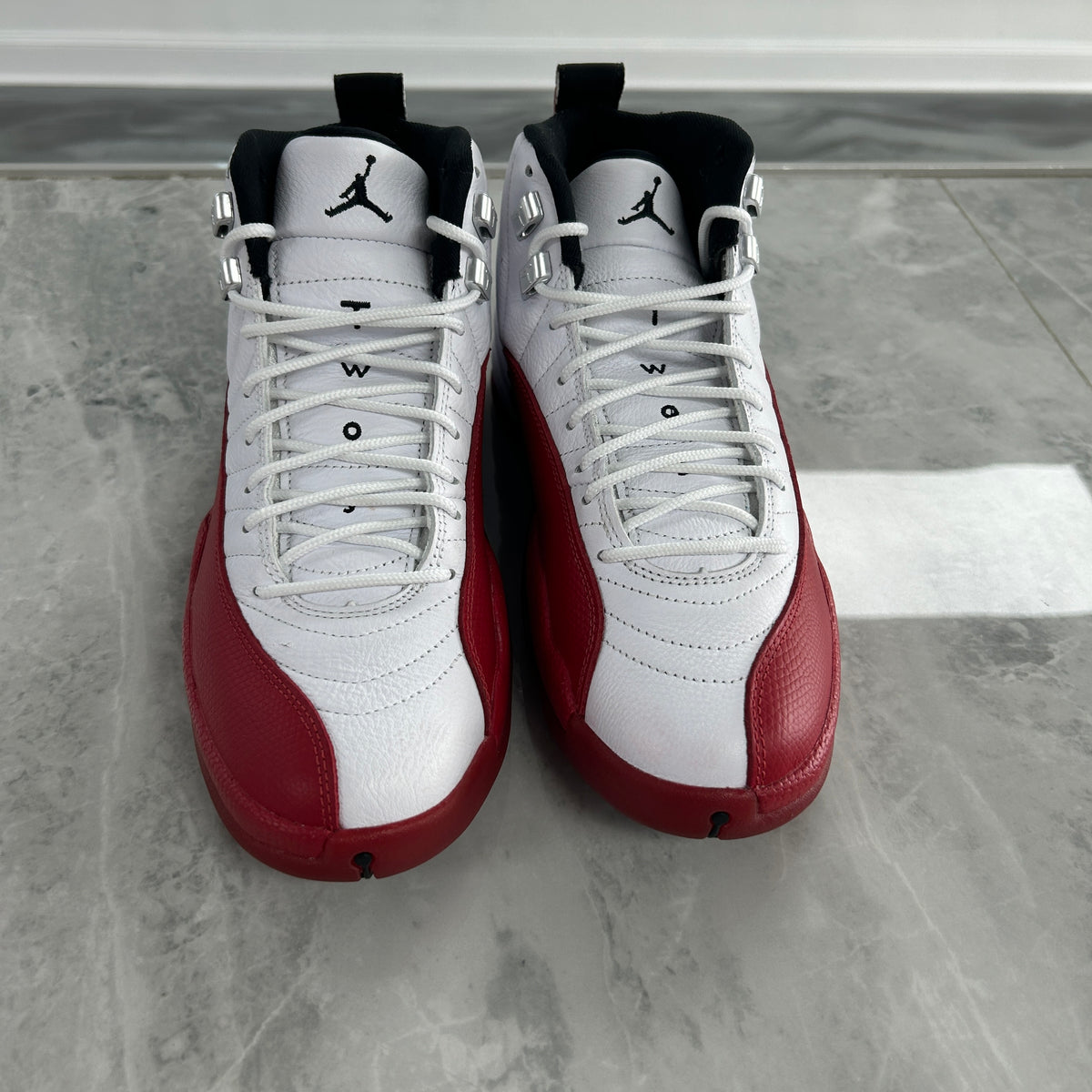 (SZ 8.5M)(USED NO BOX) Jordan 12 Retro Cherry (2023)